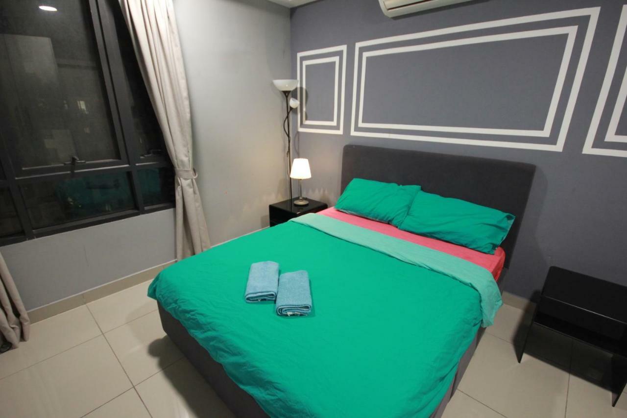 Solstice Service Apartment Cyberjaya Wifi Netflix Klia Exteriér fotografie